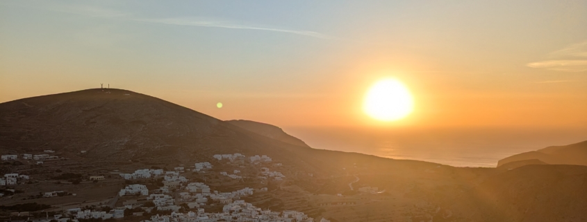 couché de soleil sur folegandros