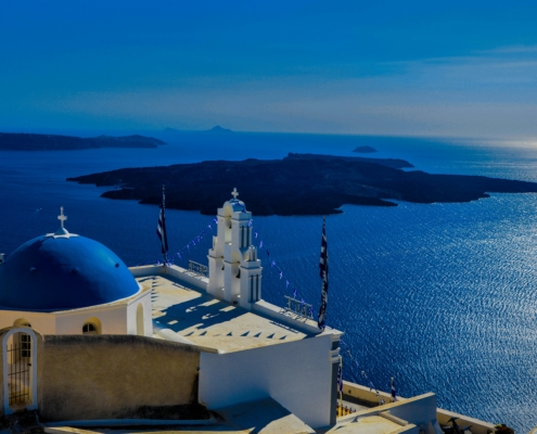 Magnificent vue of Santorini